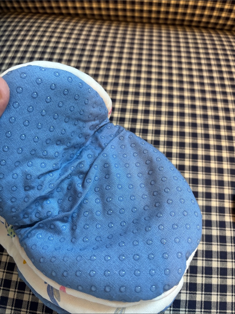 kate spade White, Navy, Green & Blue Dragonfly Oven Mitt with Cocktail Towel - Picture 6 of 7